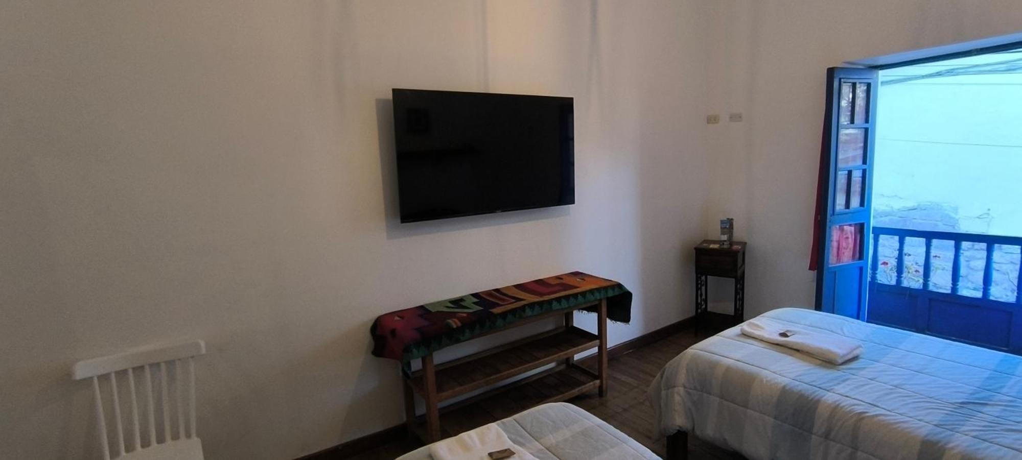 Flying Dog Hostel Cusco Bagian luar foto