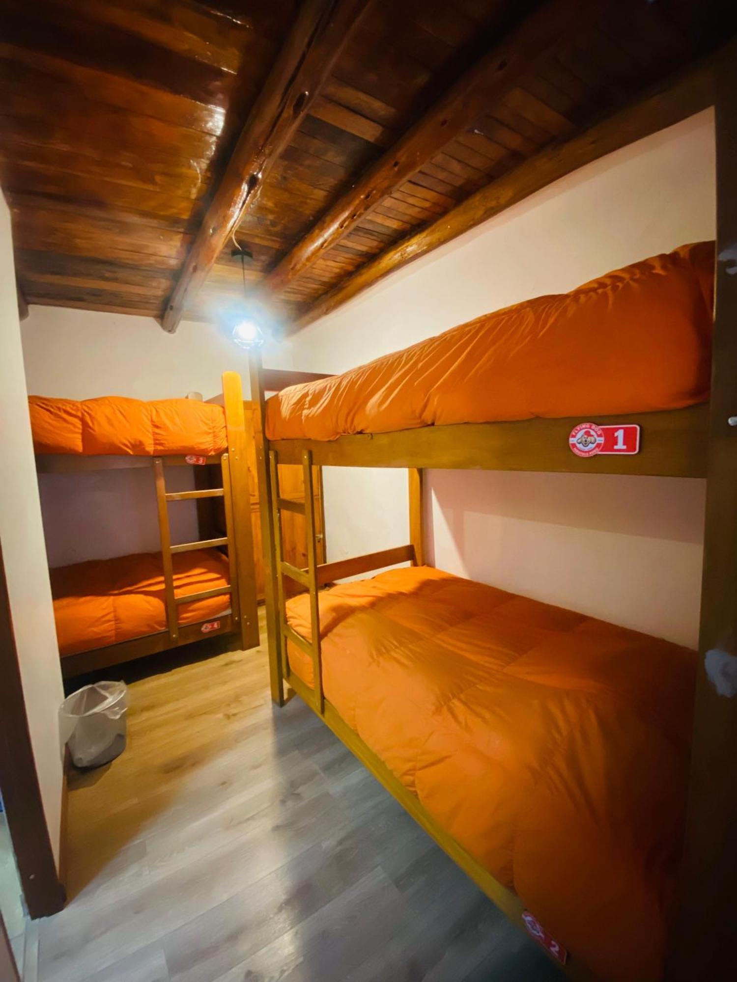 Flying Dog Hostel Cusco Bagian luar foto