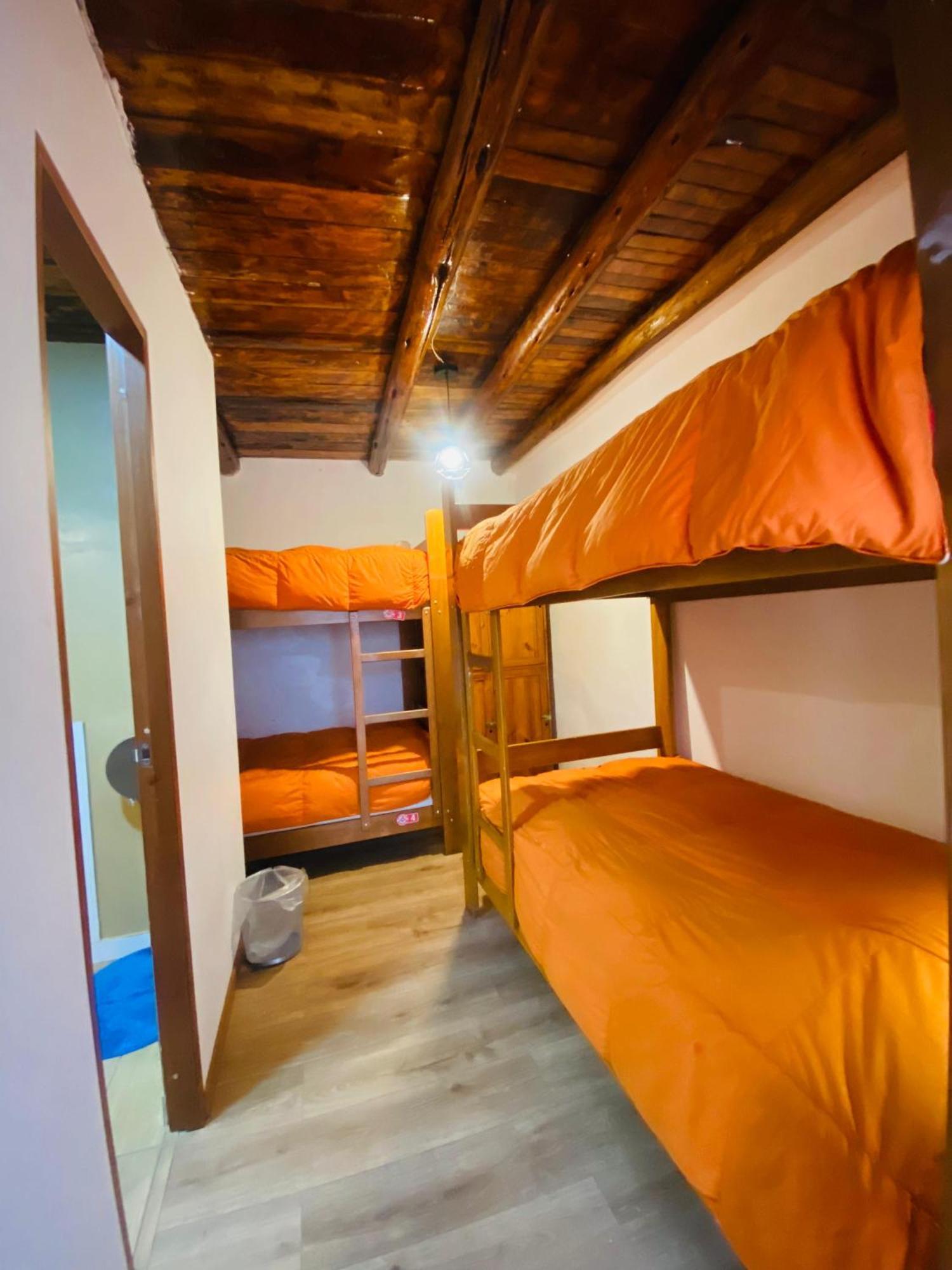 Flying Dog Hostel Cusco Bagian luar foto