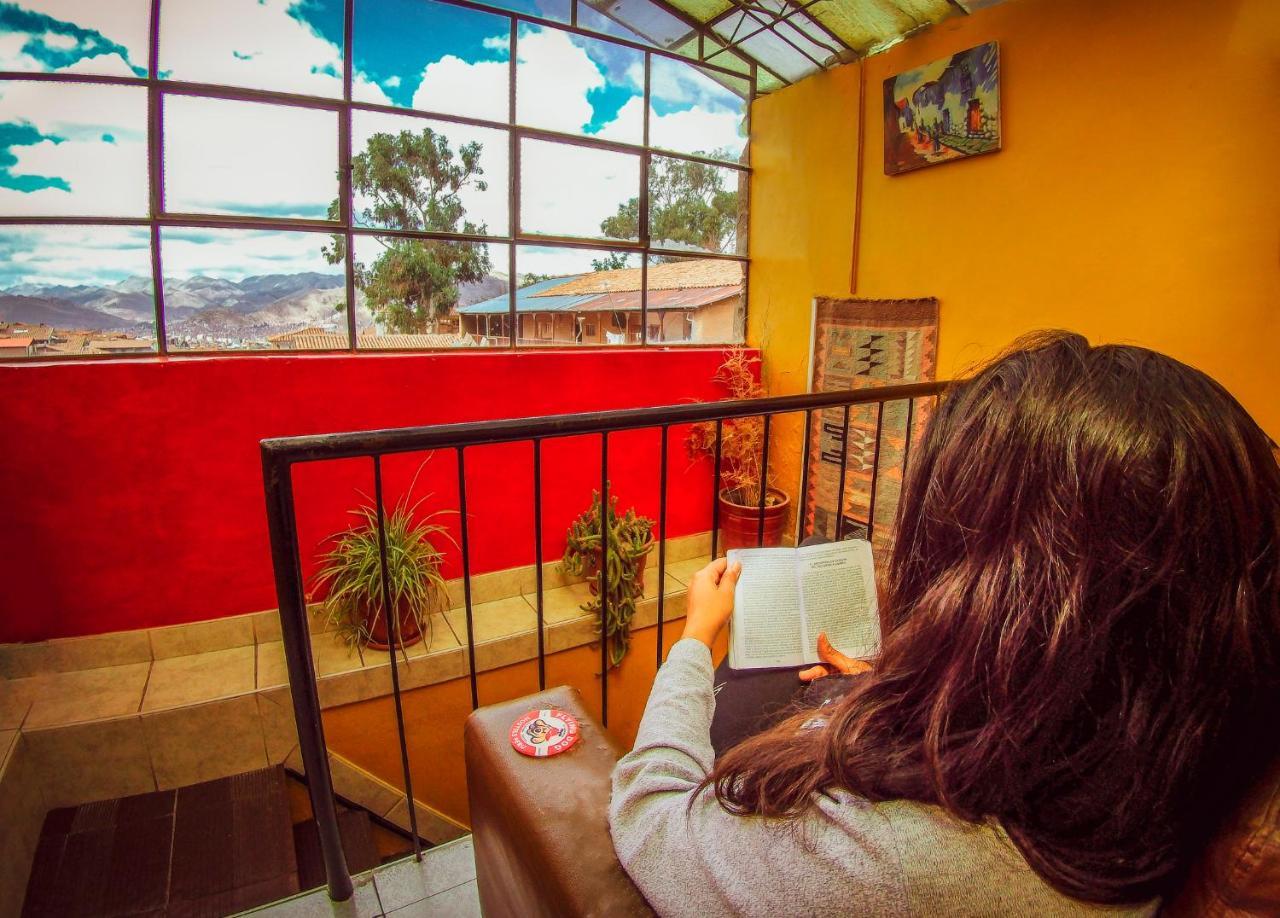 Flying Dog Hostel Cusco Bagian luar foto